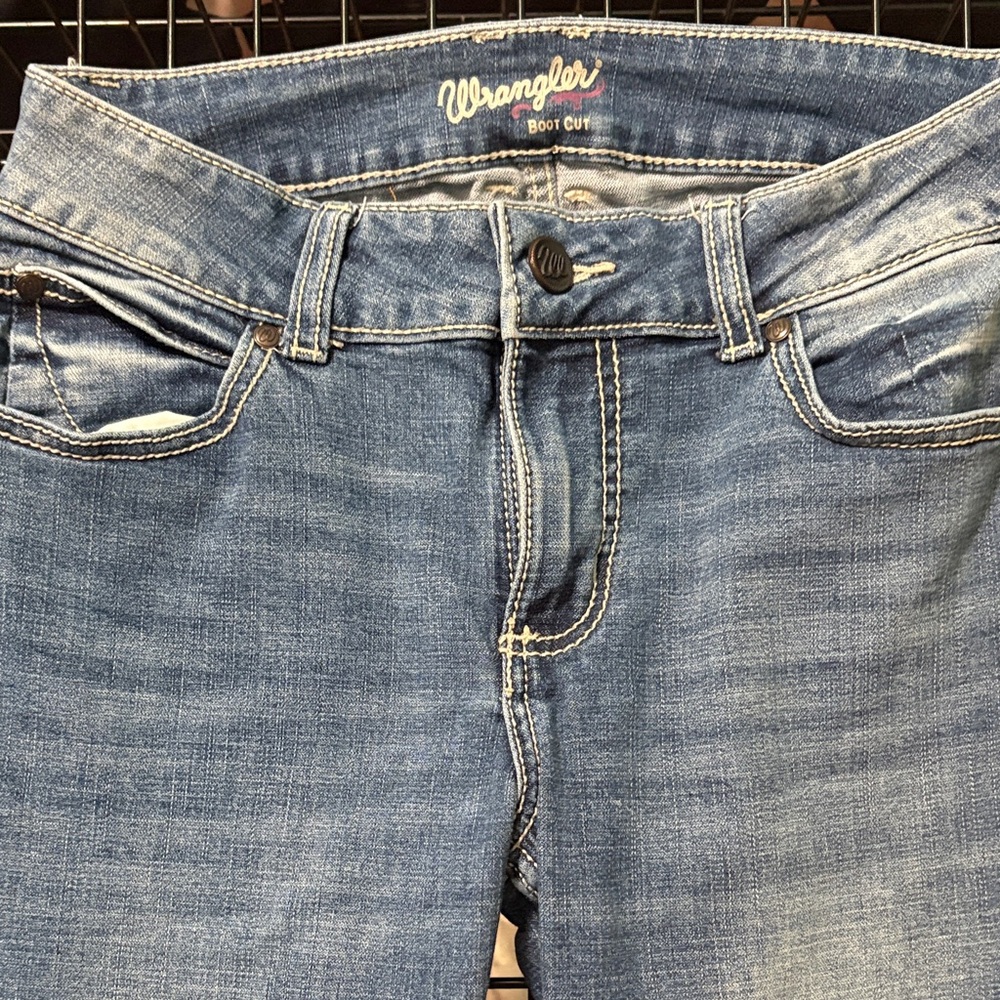 Wrangler Women's Classic Blue Boot Cut Jeans